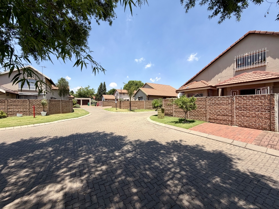 4 Bedroom Property for Sale in Pomona Gauteng