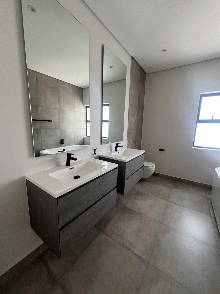 3 Bedroom Property for Sale in Dunkeld Gauteng