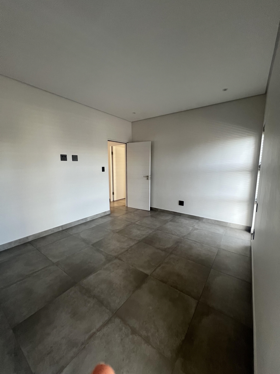 3 Bedroom Property for Sale in Dunkeld Gauteng