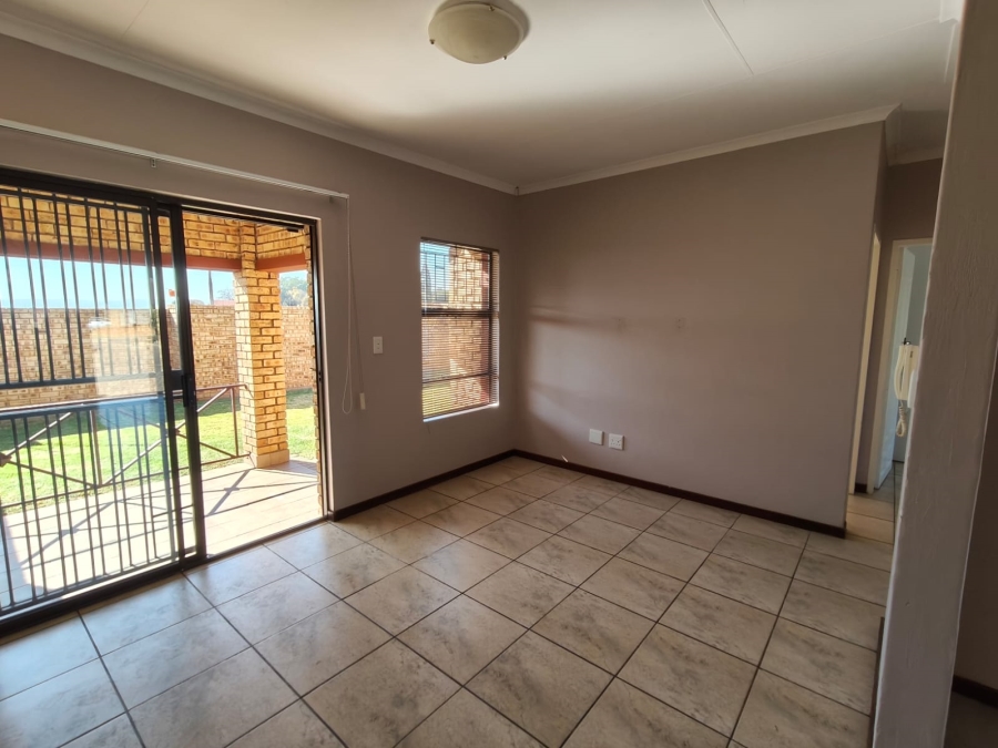 To Let 2 Bedroom Property for Rent in Riversdale Gauteng