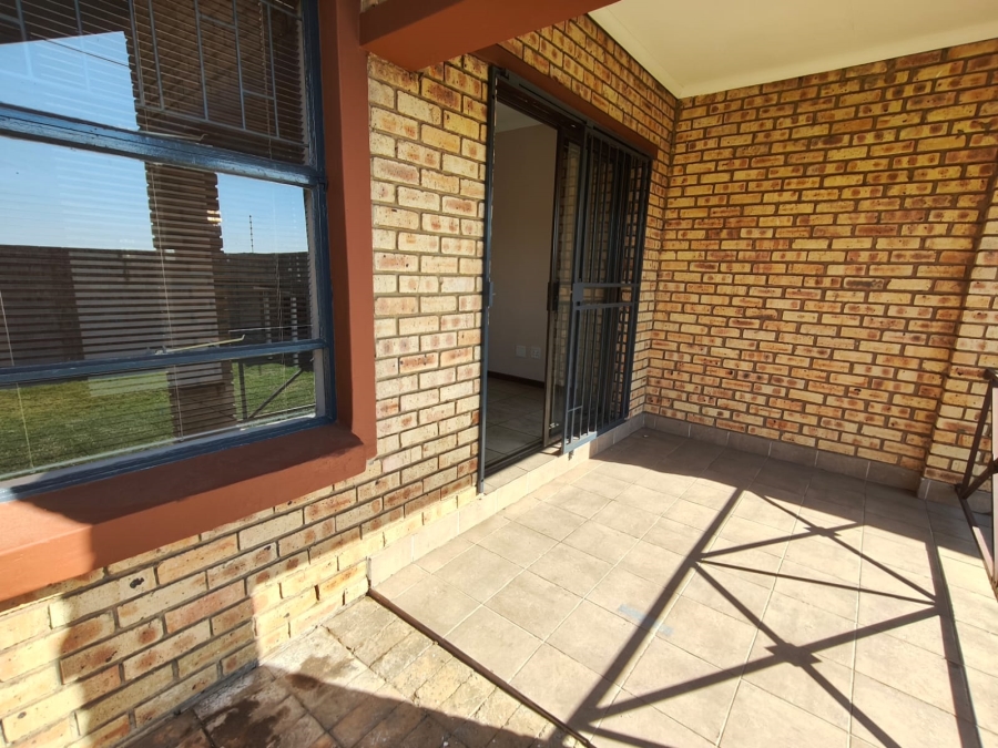 To Let 2 Bedroom Property for Rent in Riversdale Gauteng