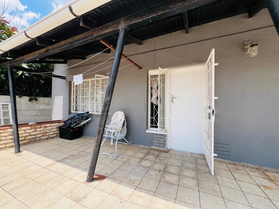 1 Bedroom Property for Sale in Newlands Gauteng