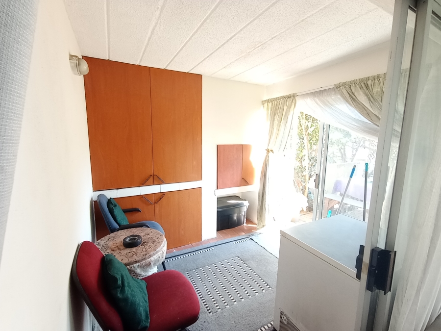 To Let 1 Bedroom Property for Rent in Witfield Gauteng