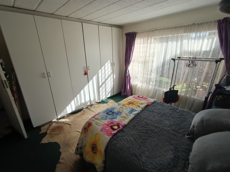 To Let 1 Bedroom Property for Rent in Witfield Gauteng