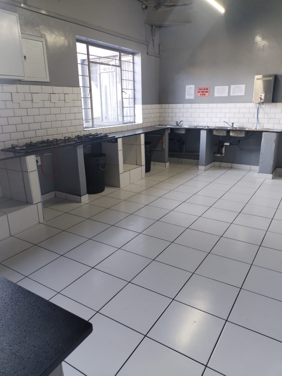 1 Bedroom Property for Sale in Edenvale Central Gauteng