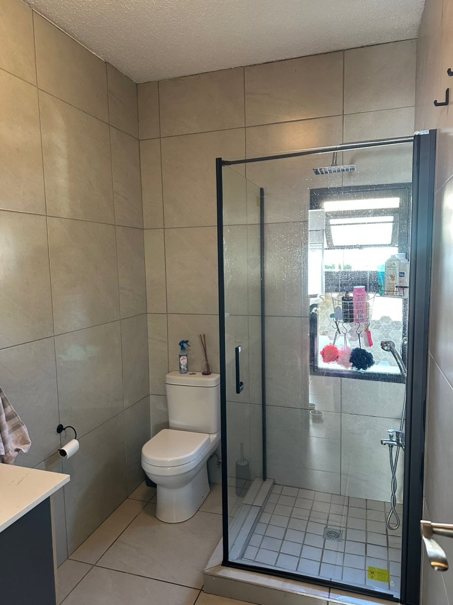 2 Bedroom Property for Sale in Sunninghill Gauteng