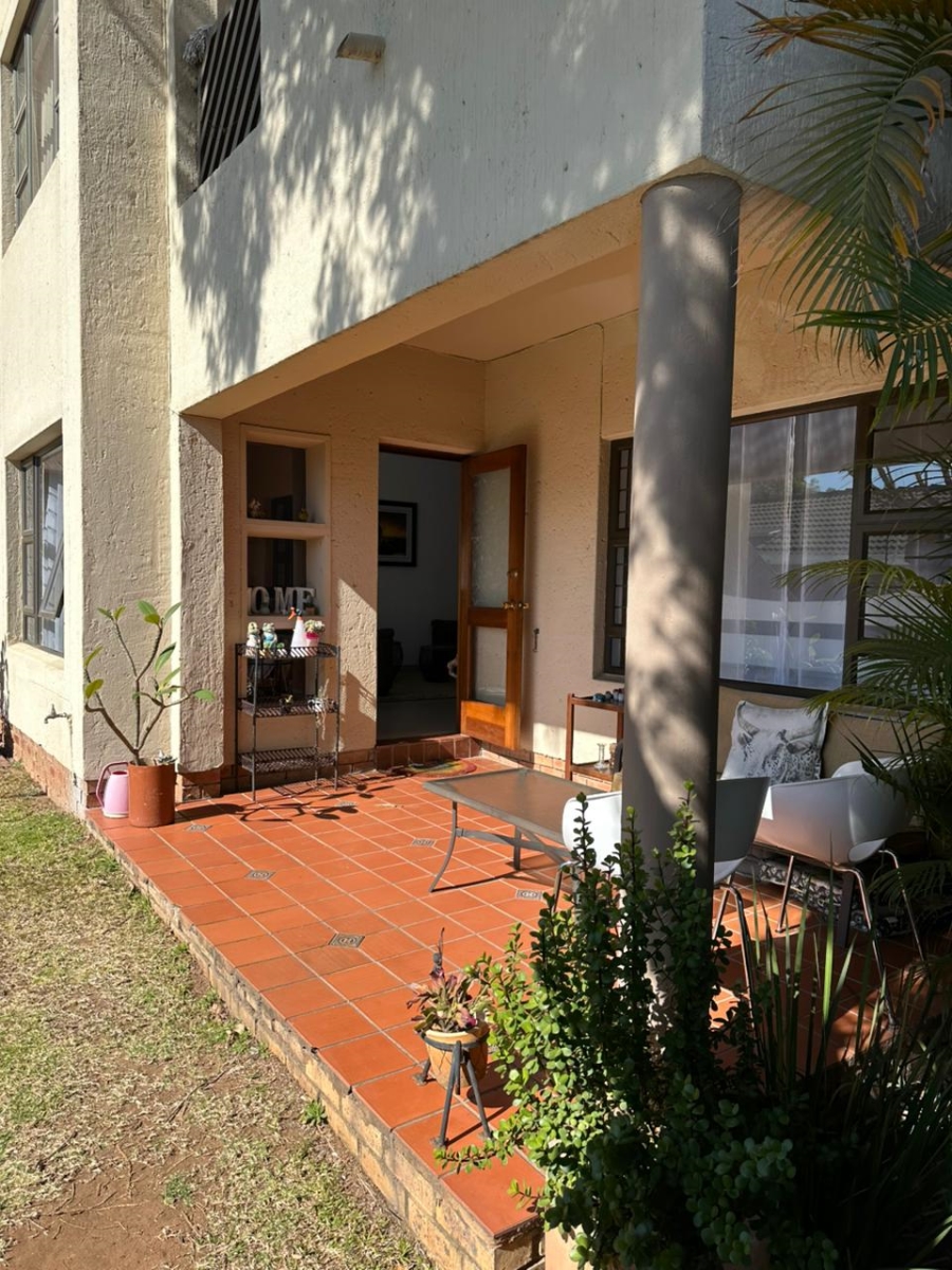 2 Bedroom Property for Sale in Sunninghill Gauteng