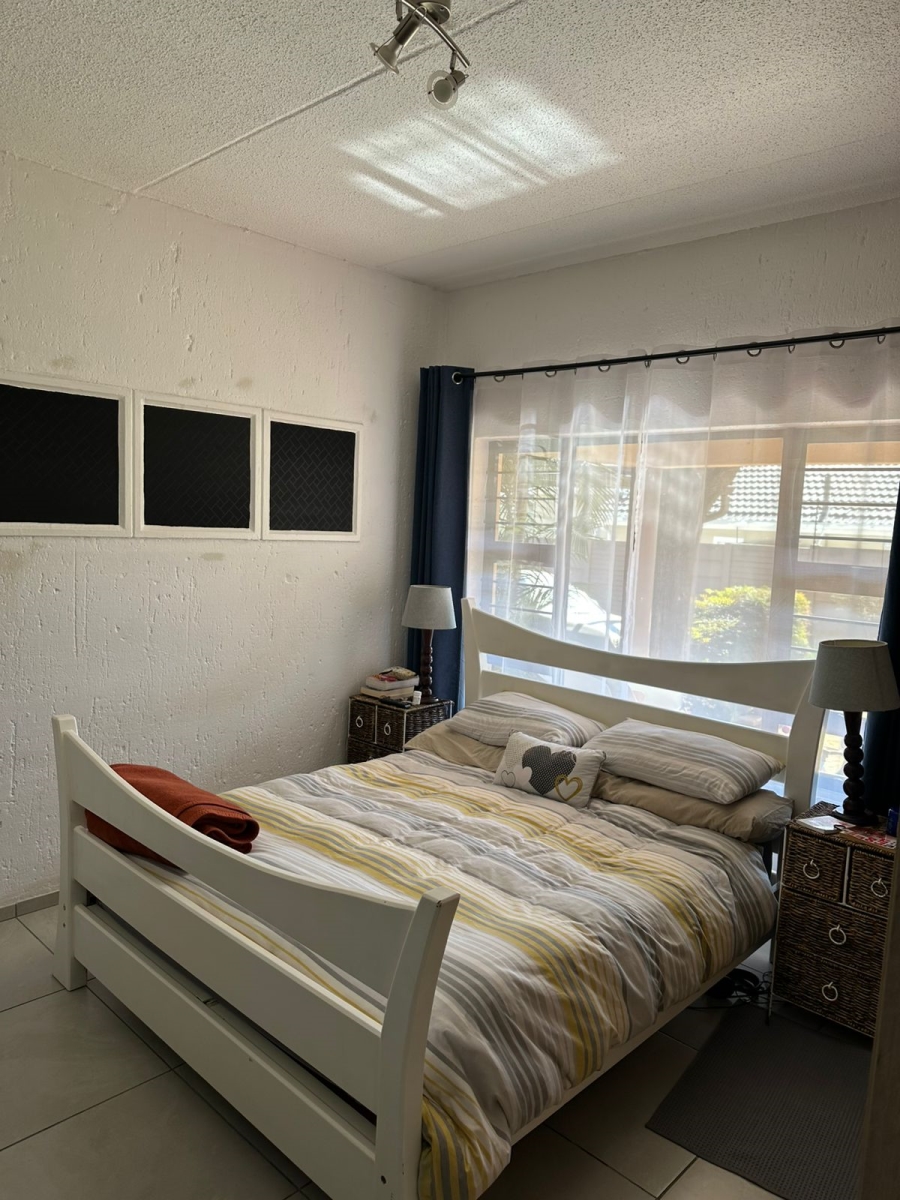 2 Bedroom Property for Sale in Sunninghill Gauteng