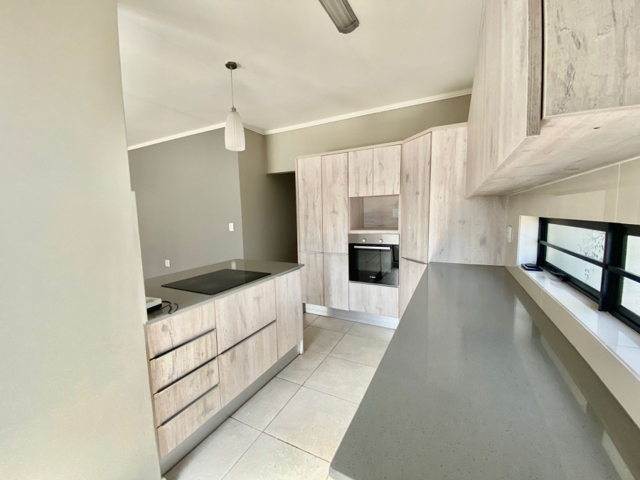 To Let 3 Bedroom Property for Rent in Amberfield Gauteng
