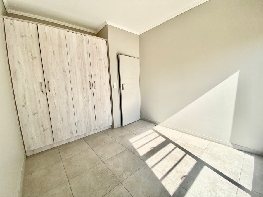 To Let 3 Bedroom Property for Rent in Amberfield Gauteng