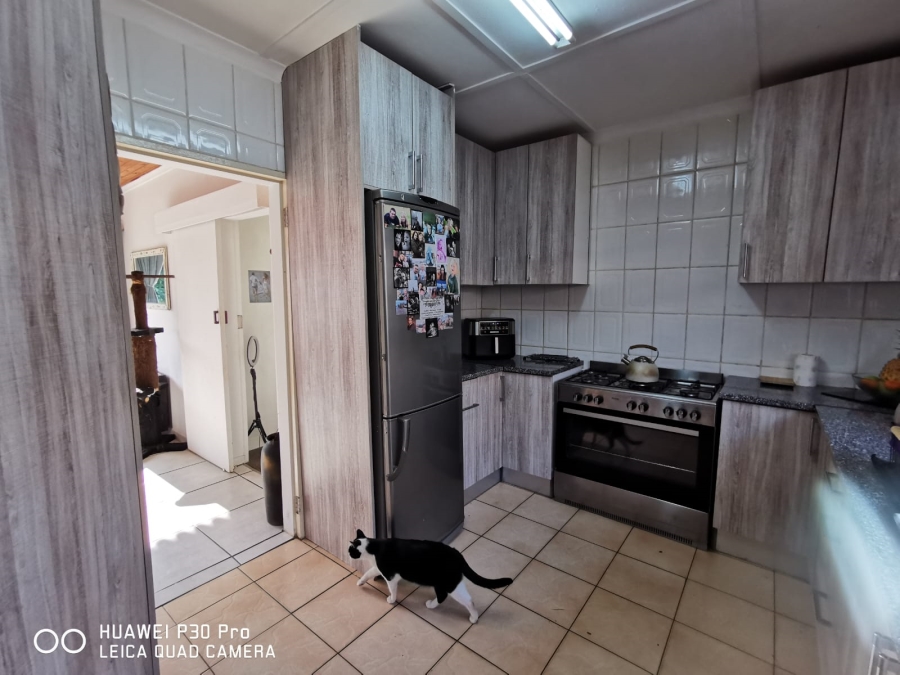 To Let 2 Bedroom Property for Rent in Dalview Gauteng