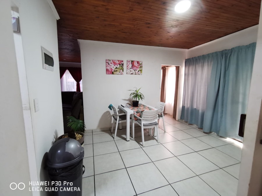 To Let 2 Bedroom Property for Rent in Dalview Gauteng