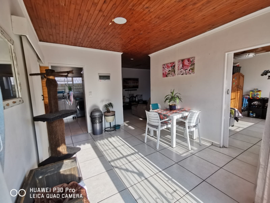 To Let 2 Bedroom Property for Rent in Dalview Gauteng