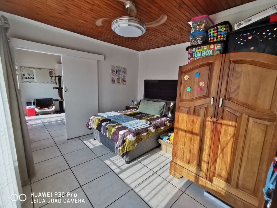 To Let 2 Bedroom Property for Rent in Dalview Gauteng