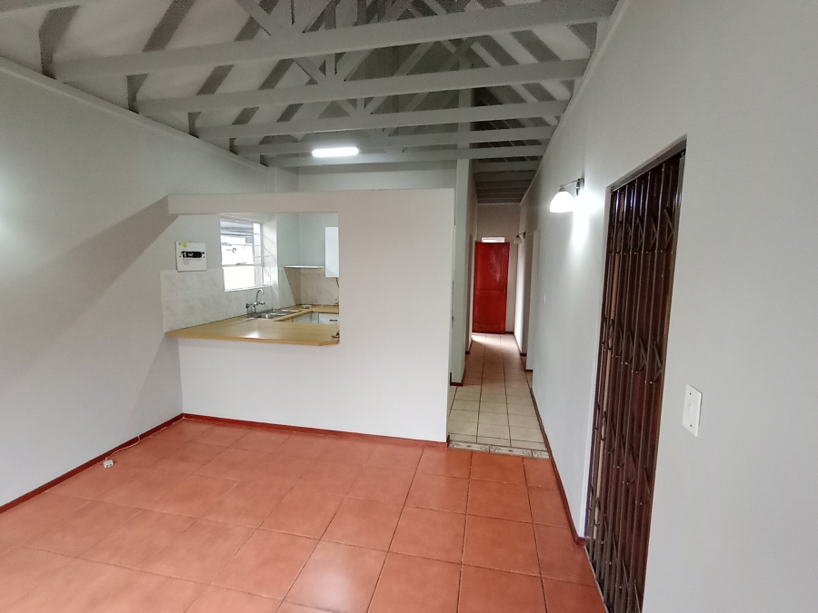 To Let 2 Bedroom Property for Rent in Glen Marais Gauteng