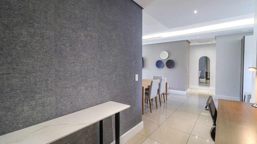 To Let 2 Bedroom Property for Rent in Sandown Gauteng