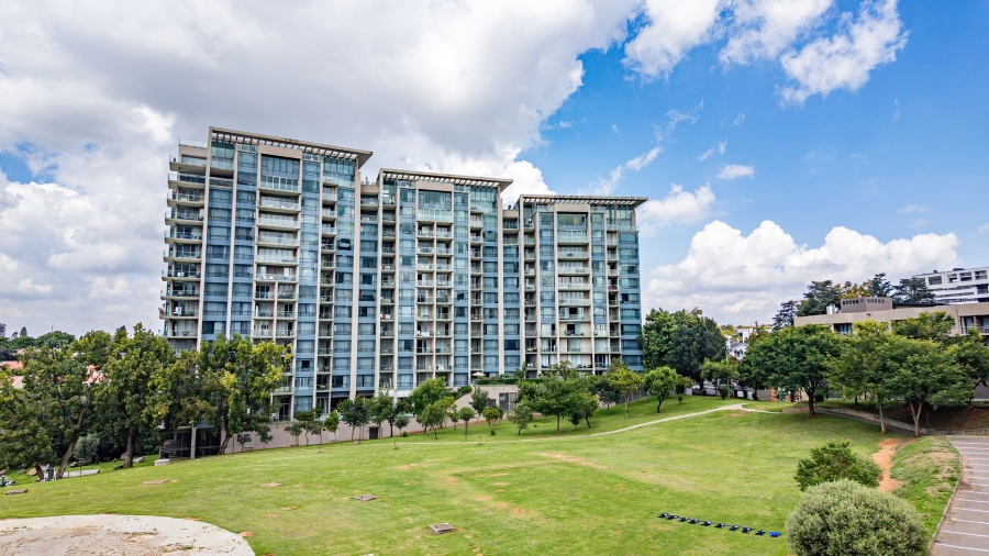 To Let 2 Bedroom Property for Rent in Sandown Gauteng