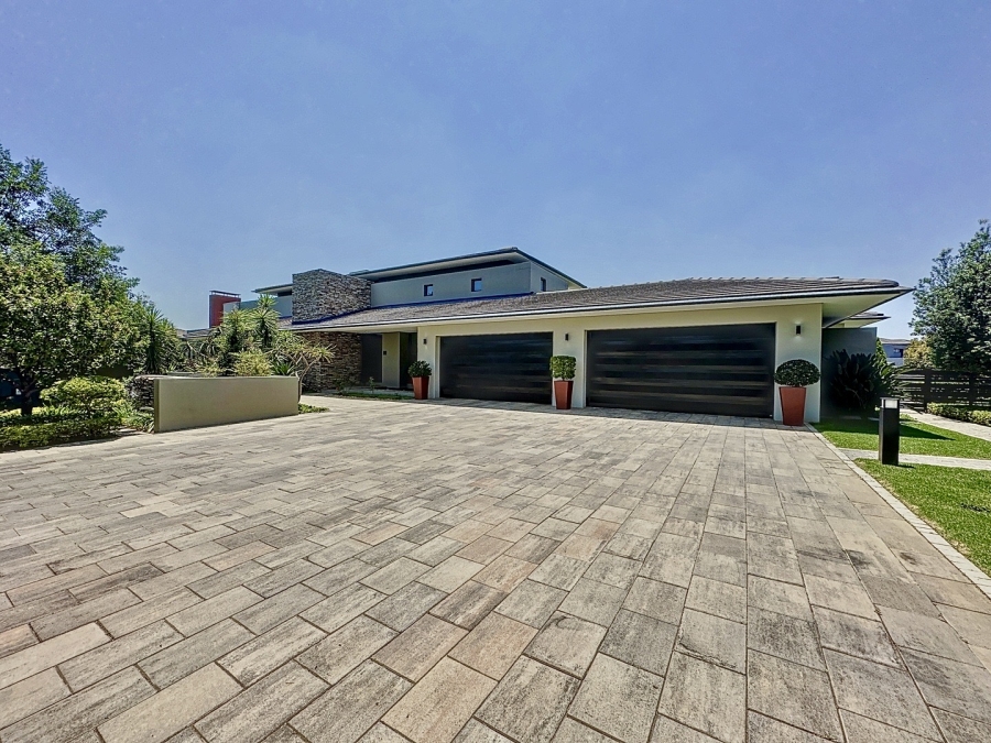 5 Bedroom Property for Sale in Lombardy Estate Gauteng