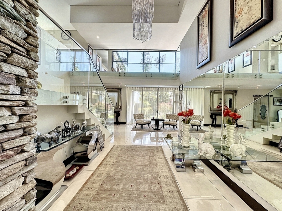 5 Bedroom Property for Sale in Lombardy Estate Gauteng