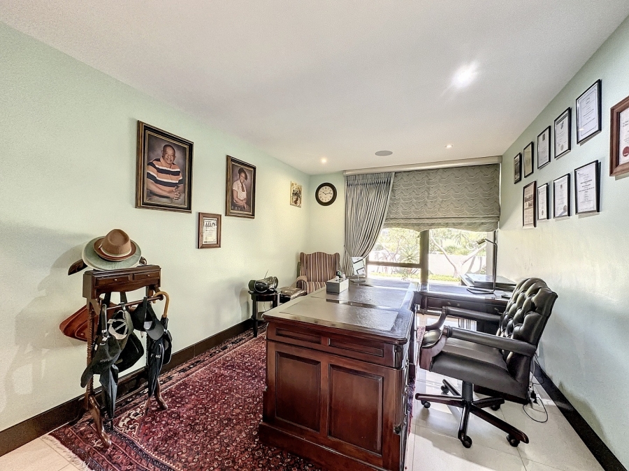 5 Bedroom Property for Sale in Lombardy Estate Gauteng