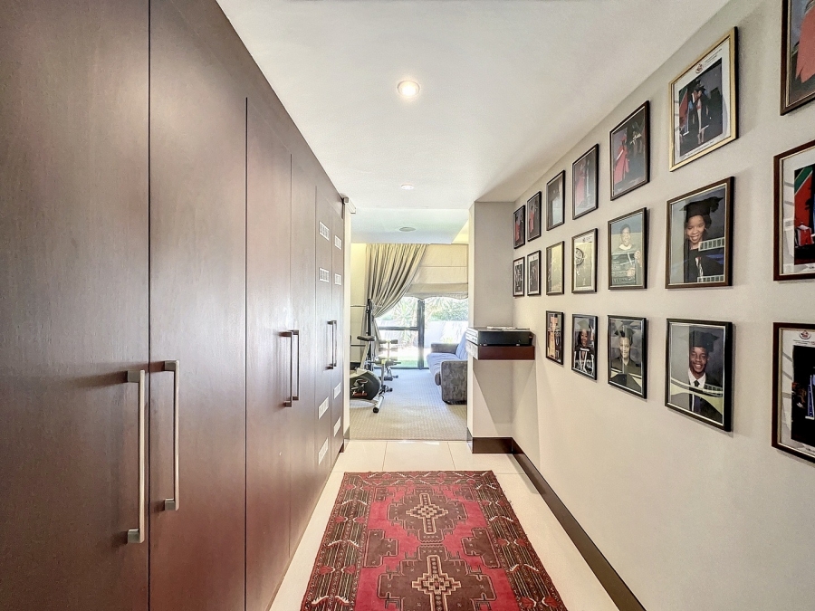 5 Bedroom Property for Sale in Lombardy Estate Gauteng