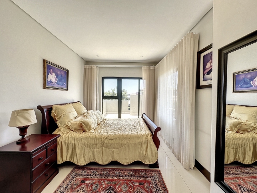 5 Bedroom Property for Sale in Lombardy Estate Gauteng