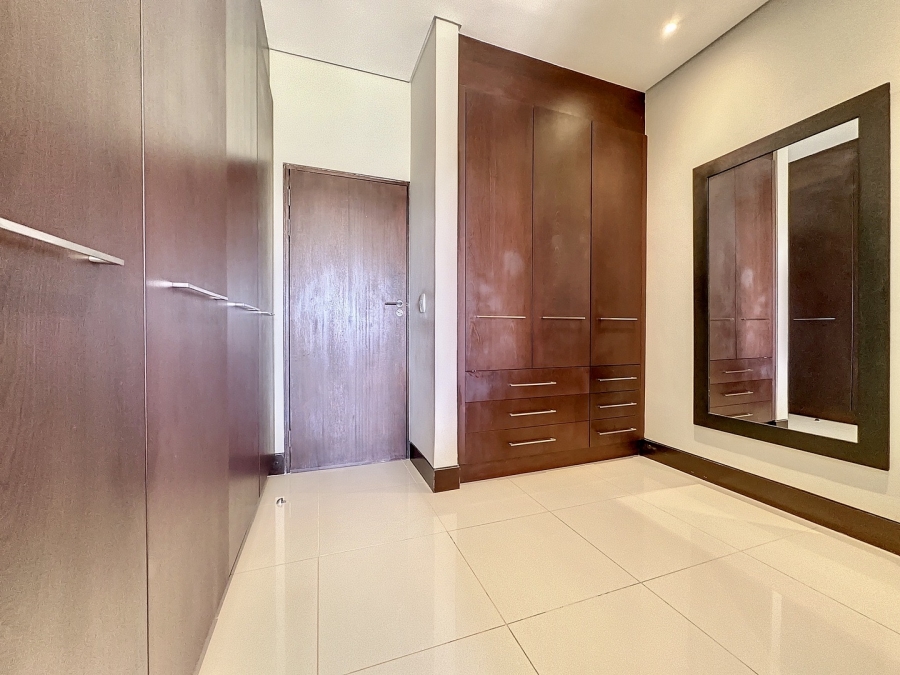 5 Bedroom Property for Sale in Lombardy Estate Gauteng