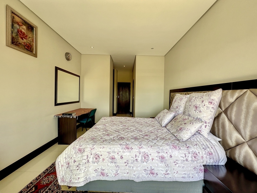 5 Bedroom Property for Sale in Lombardy Estate Gauteng