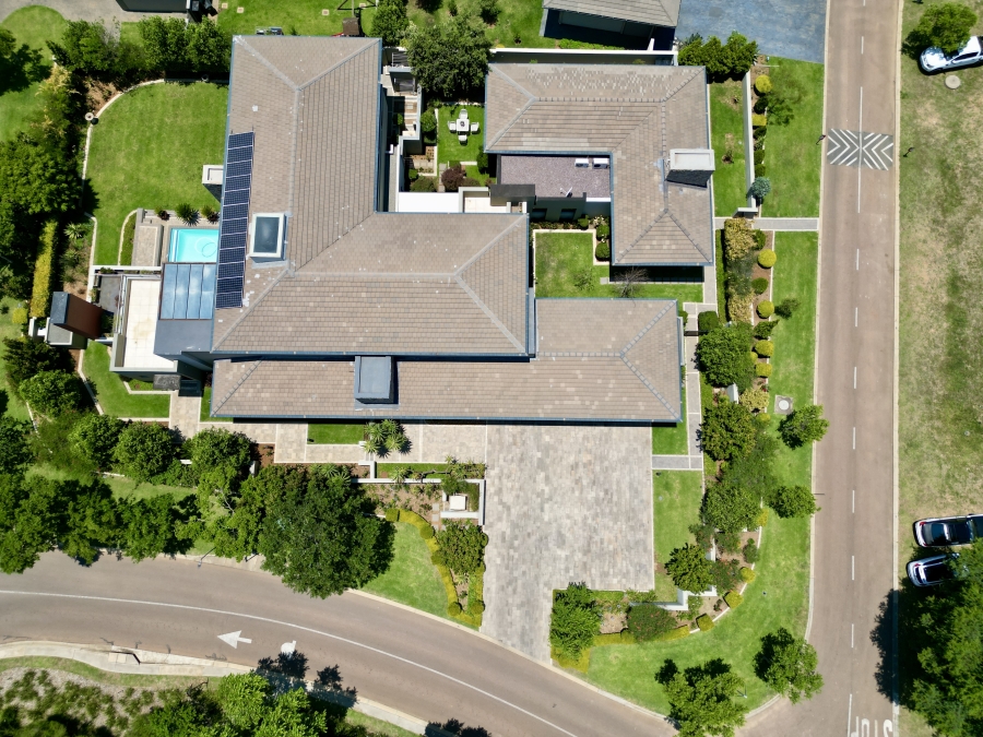 5 Bedroom Property for Sale in Lombardy Estate Gauteng