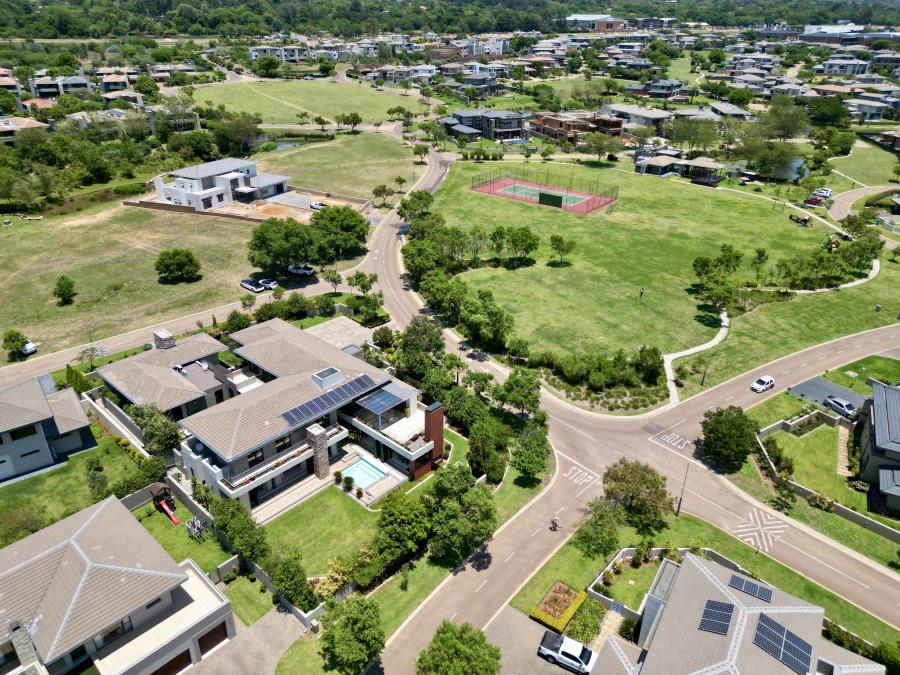 5 Bedroom Property for Sale in Lombardy Estate Gauteng