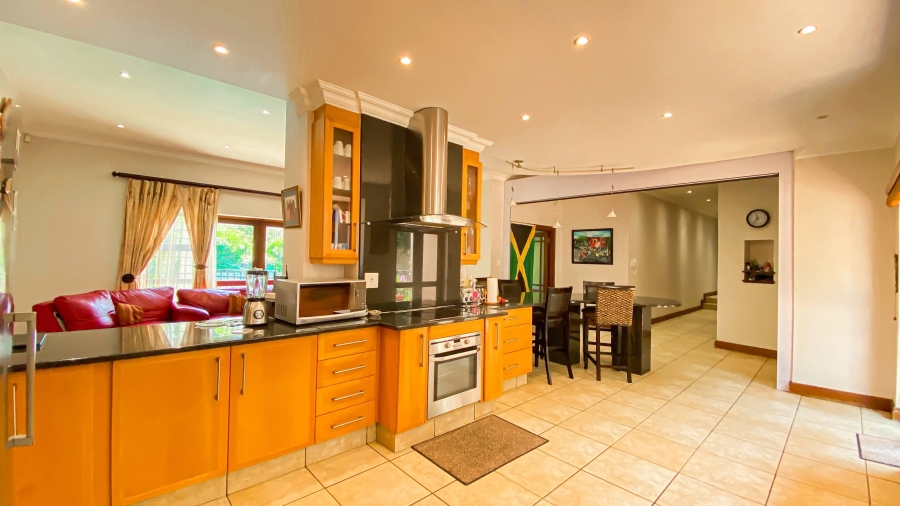 To Let 5 Bedroom Property for Rent in Bryanston Gauteng