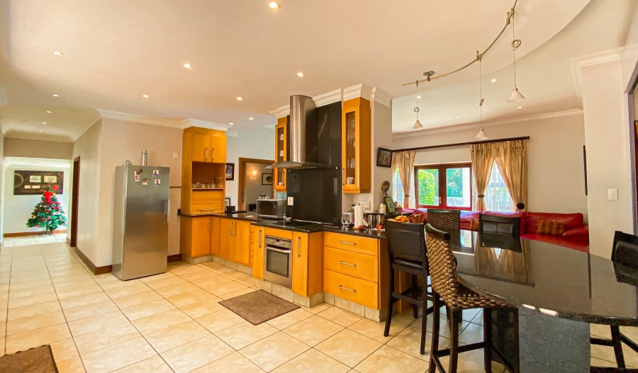 To Let 5 Bedroom Property for Rent in Bryanston Gauteng