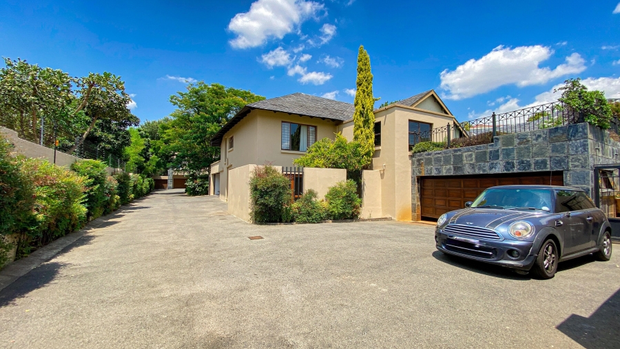 To Let 5 Bedroom Property for Rent in Bryanston Gauteng