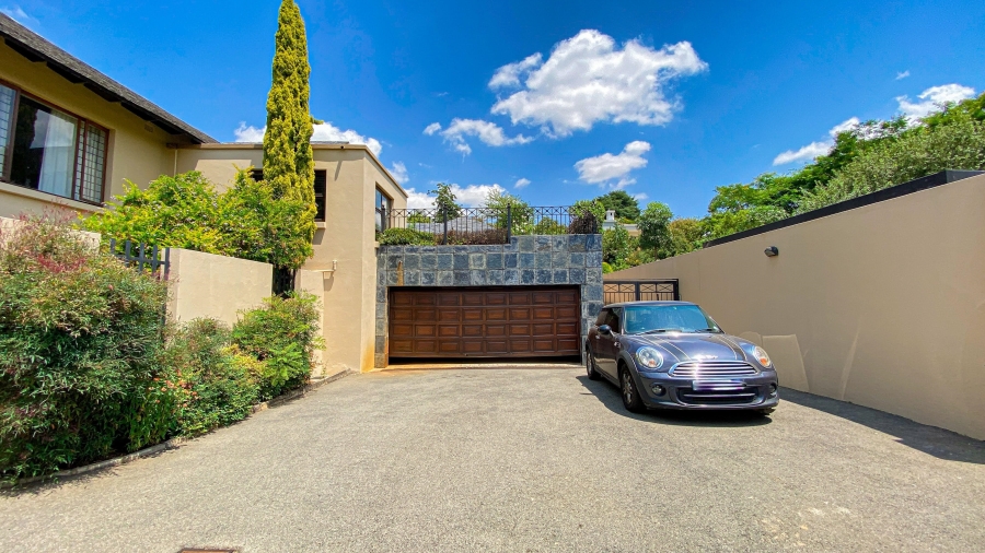 To Let 5 Bedroom Property for Rent in Bryanston Gauteng