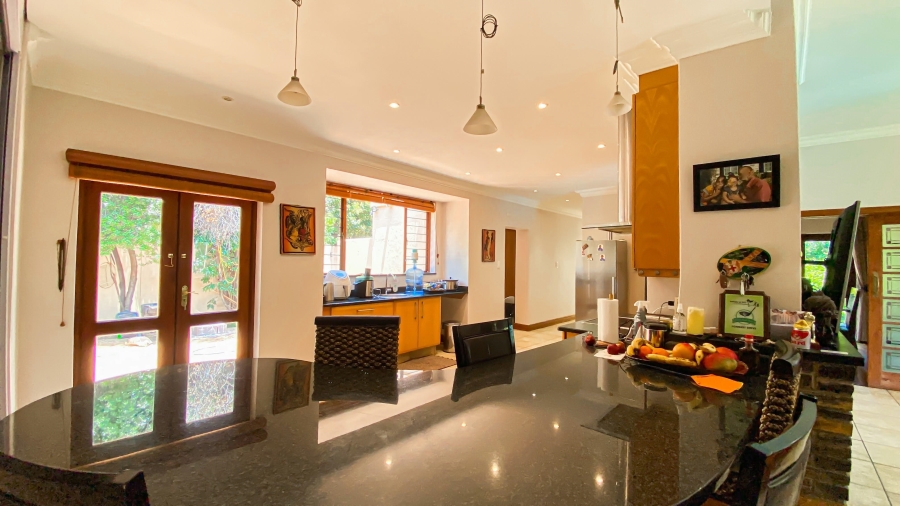 To Let 5 Bedroom Property for Rent in Bryanston Gauteng