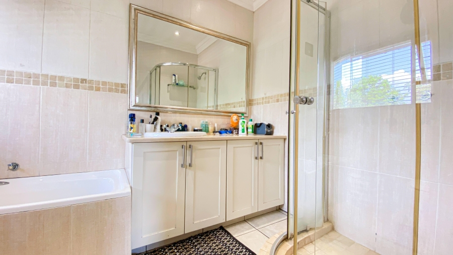 To Let 5 Bedroom Property for Rent in Bryanston Gauteng