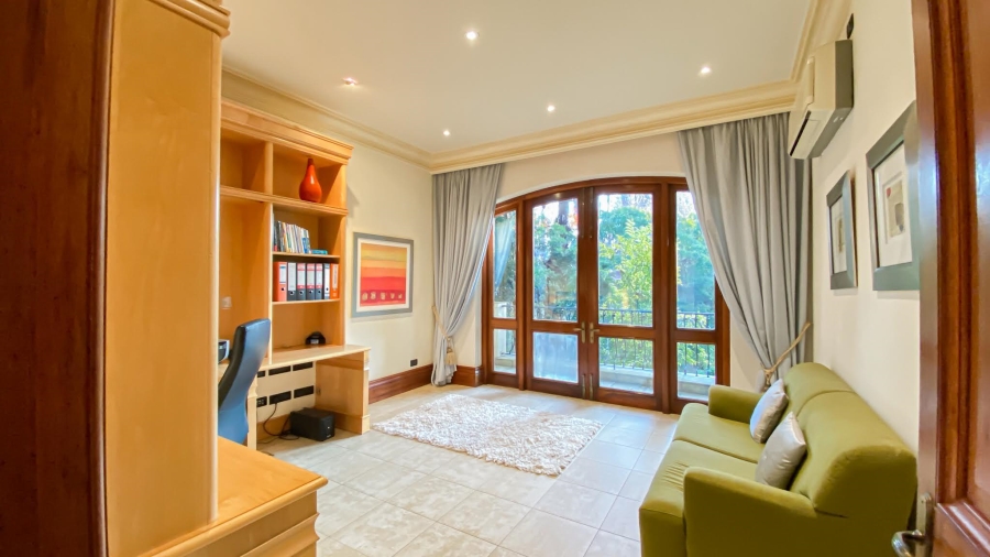 To Let 7 Bedroom Property for Rent in Hyde Park Gauteng