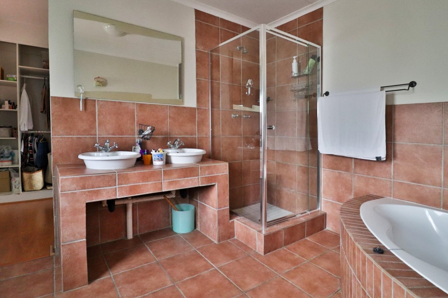 To Let 3 Bedroom Property for Rent in Bryanston Gauteng