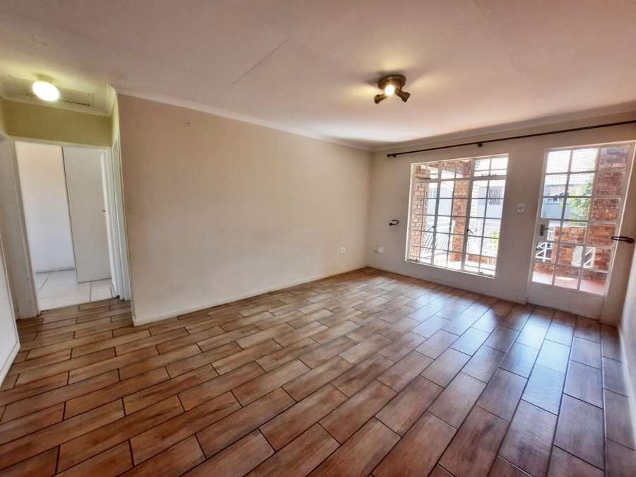 To Let 2 Bedroom Property for Rent in Elardus Park Gauteng