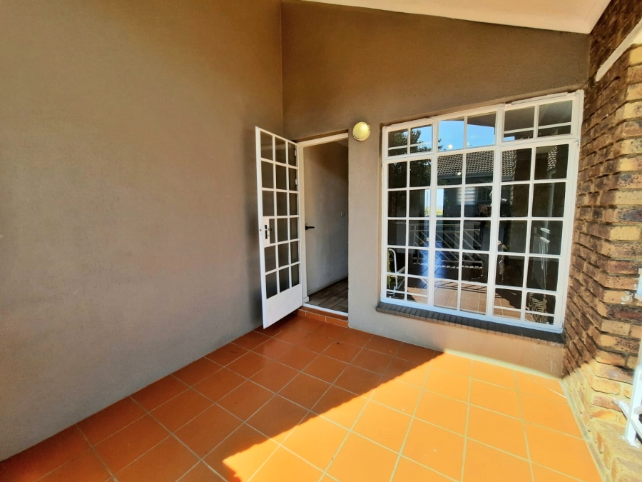 To Let 2 Bedroom Property for Rent in Elardus Park Gauteng