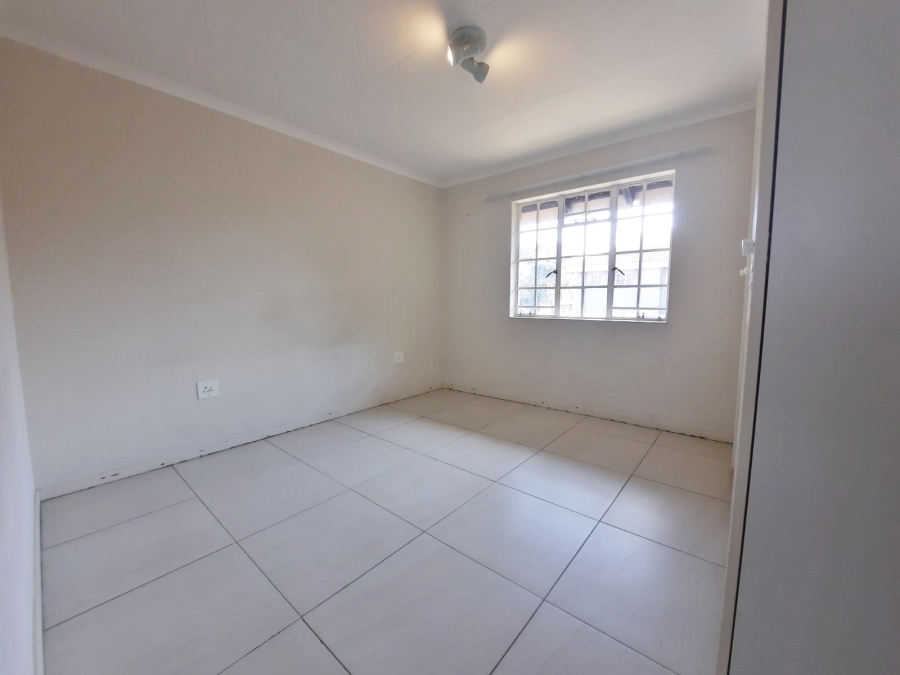 To Let 2 Bedroom Property for Rent in Elardus Park Gauteng