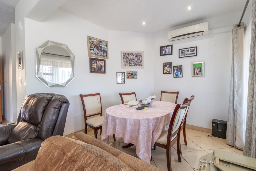 2 Bedroom Property for Sale in Liefde en Vrede Gauteng