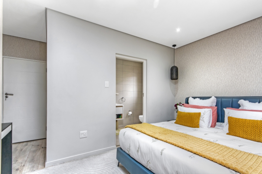 4 Bedroom Property for Sale in Crowthorne AH Gauteng