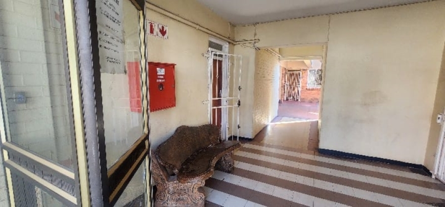 16 Bedroom Property for Sale in Yeoville Gauteng