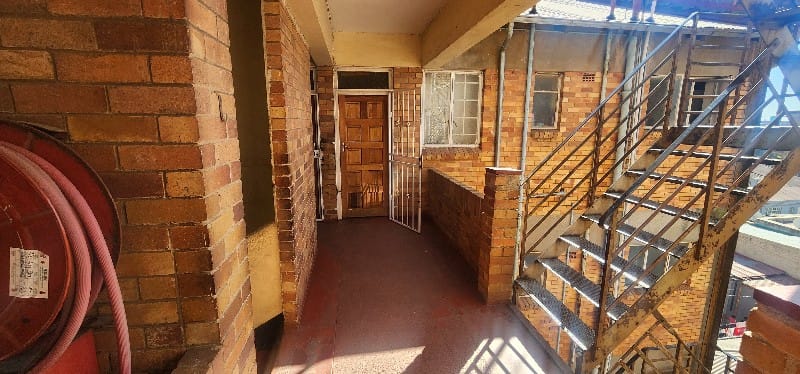 16 Bedroom Property for Sale in Yeoville Gauteng