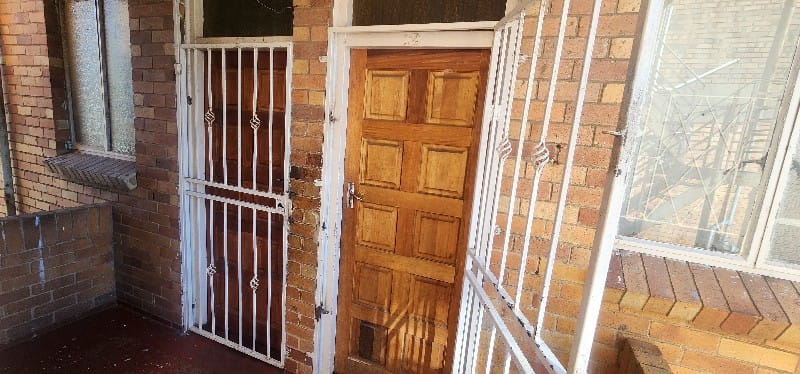 16 Bedroom Property for Sale in Yeoville Gauteng