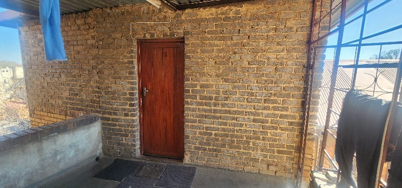 16 Bedroom Property for Sale in Yeoville Gauteng