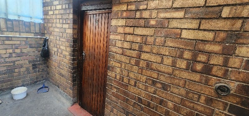 16 Bedroom Property for Sale in Yeoville Gauteng