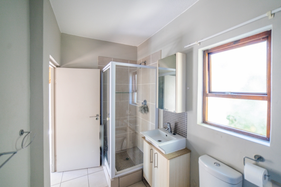 To Let 1 Bedroom Property for Rent in Fourways Gauteng