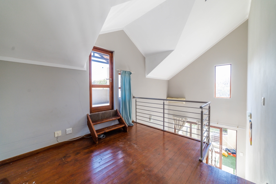 To Let 1 Bedroom Property for Rent in Fourways Gauteng